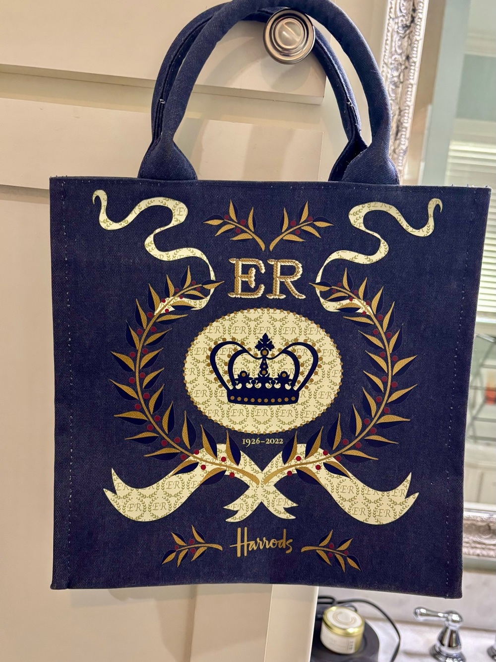 Harrod’s Platinum Jubilee Queen Elizabeth 70th Anniversary Shopper Bag